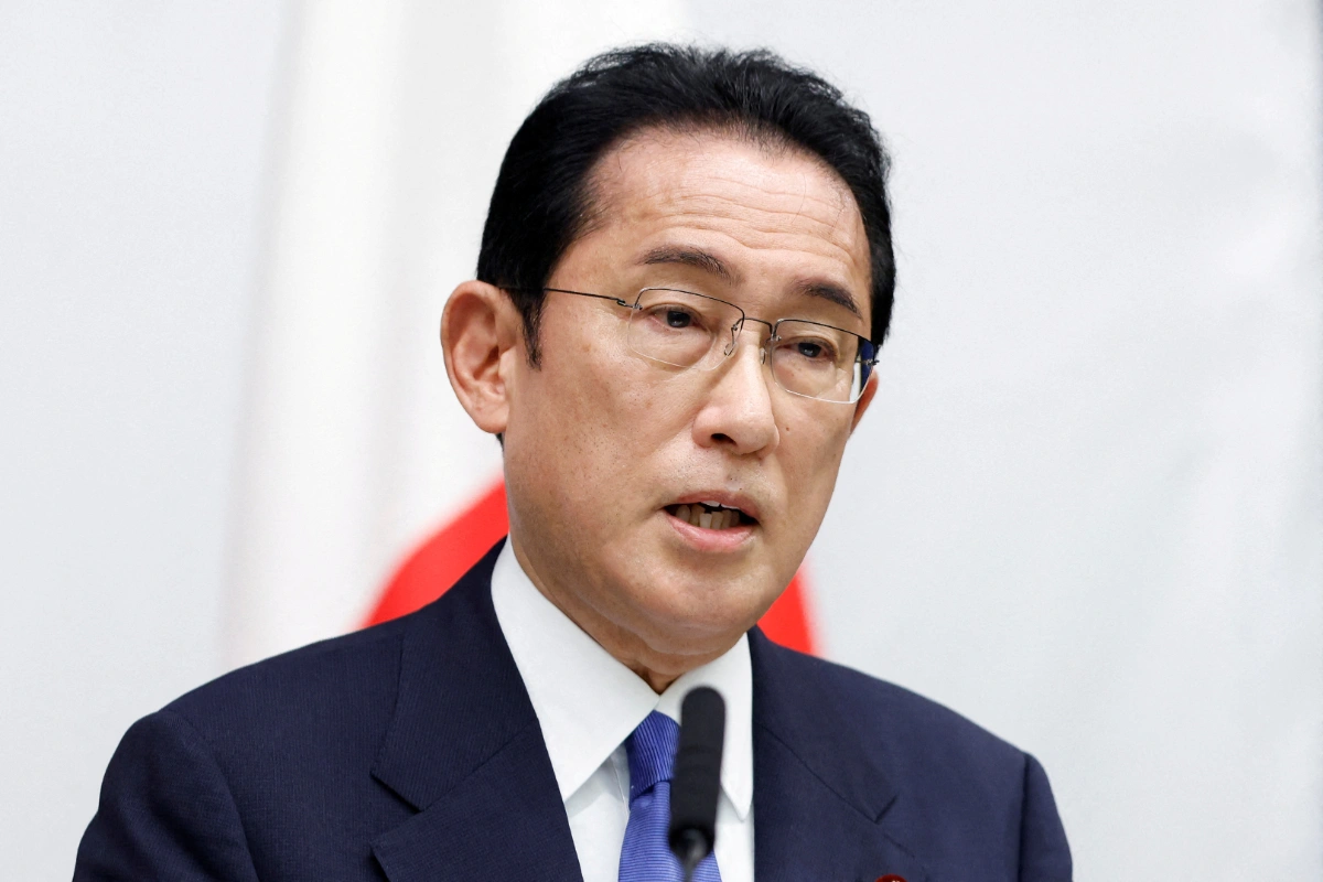 Премьер Японии потребовал извинений от министра за слова о воде с "Фукусимы"
